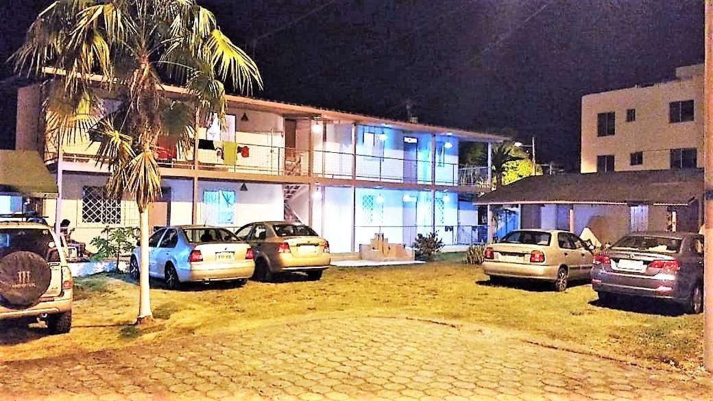 Апартаменты Puerto Esperanza - Cabaplan Тонсупа Экстерьер фото
